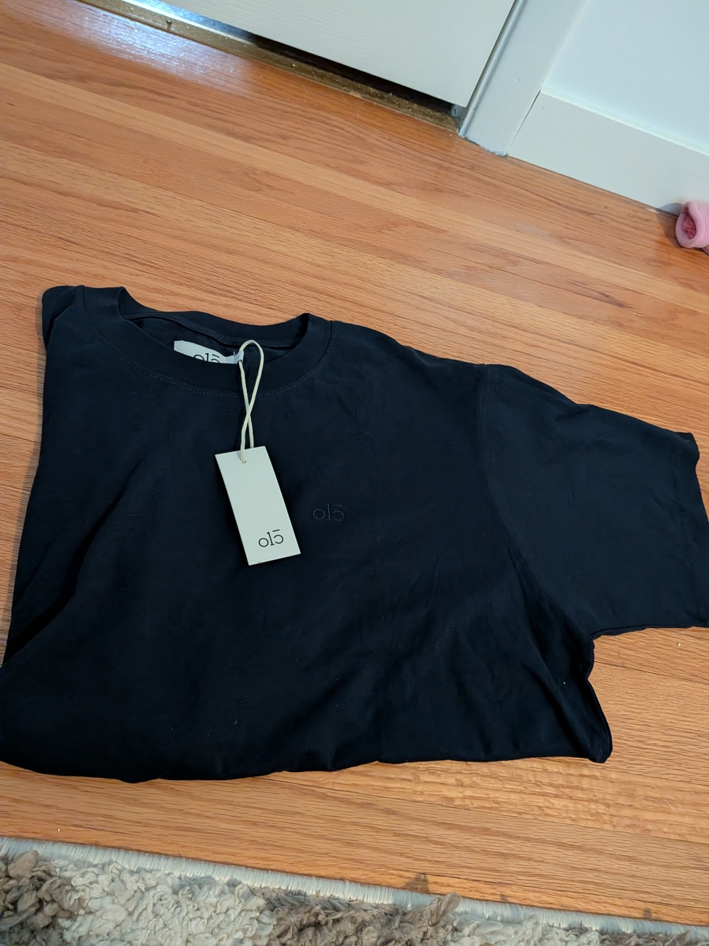 Black o15 Embroidered Logo Tee